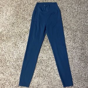 Zyia hero blue leggings